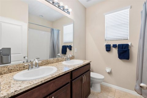 House in Wesley Chapel, Florida 3 bedrooms, 147.44 sq.m. № 2237853 - photo 24