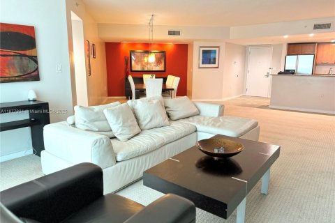 Купить кондоминиум в Майами, Флорида 2 спальни, 125.42м2, № 2014985 - фото 2