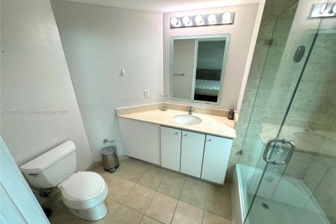 Купить кондоминиум в Майами, Флорида 2 спальни, 125.42м2, № 2014985 - фото 9