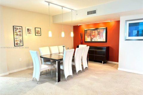 Купить кондоминиум в Майами, Флорида 2 спальни, 125.42м2, № 2014985 - фото 6