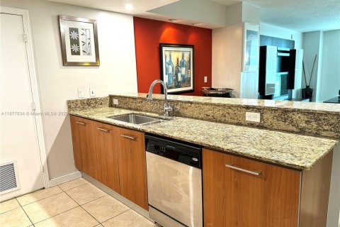 Купить кондоминиум в Майами, Флорида 2 спальни, 125.42м2, № 2014985 - фото 4