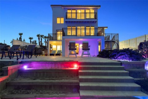 House in Port Orange, Florida 7 bedrooms, 510.96 sq.m. № 1089143 - photo 6
