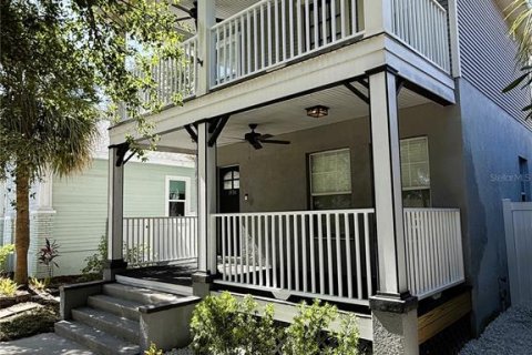Villa ou maison à louer à Tampa, Floride: 3 chambres, 139.17 m2 № 2110064 - photo 2