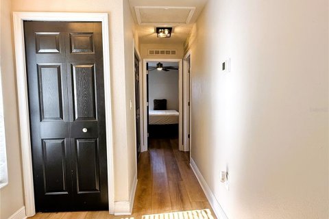 Villa ou maison à louer à Tampa, Floride: 3 chambres, 139.17 m2 № 2110064 - photo 15