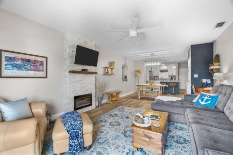 Condominio en alquiler en Saint Petersburg, Florida, 2 dormitorios, 96.15 m2 № 1686867 - foto 5