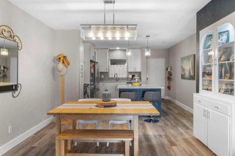 Condominio en alquiler en Saint Petersburg, Florida, 2 dormitorios, 96.15 m2 № 1686867 - foto 10