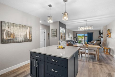 Condominio en alquiler en Saint Petersburg, Florida, 2 dormitorios, 96.15 m2 № 1686867 - foto 7