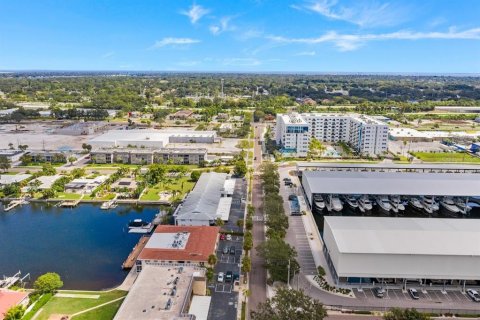 Condominio en alquiler en Saint Petersburg, Florida, 2 dormitorios, 96.15 m2 № 1686867 - foto 28