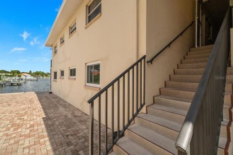Condominio en alquiler en Saint Petersburg, Florida, 2 dormitorios, 96.15 m2 № 1686867 - foto 19