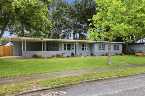 Villa ou maison à vendre à Orlando, Floride: 3 chambres, 114.92 m2 № 2219819 - photo 2