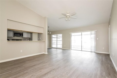 House in Brandon, Florida 3 bedrooms, 110.55 sq.m. № 1743362 - photo 3