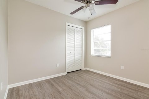 House in Brandon, Florida 3 bedrooms, 110.55 sq.m. № 1743362 - photo 13