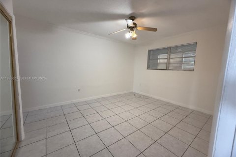 Снять в аренду кондоминиум в Авентура, Флорида 1 спальня, 74.32м2, № 1998812 - фото 4