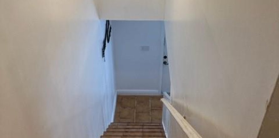 Townhouse in Tamarac, Florida 2 bedrooms, 173.26 sq.m. № 945572