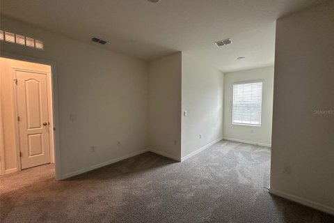 Townhouse in Howey-in-the-Hills, Florida 3 bedrooms, 154.22 sq.m. № 1841800 - photo 27