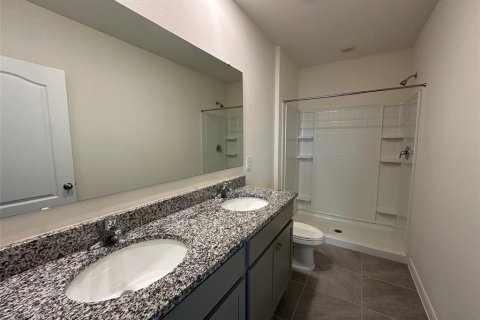Townhouse in Howey-in-the-Hills, Florida 3 bedrooms, 154.22 sq.m. № 1841800 - photo 17