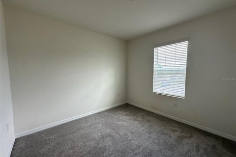 Townhouse in Howey-in-the-Hills, Florida 3 bedrooms, 154.22 sq.m. № 1841800 - photo 23