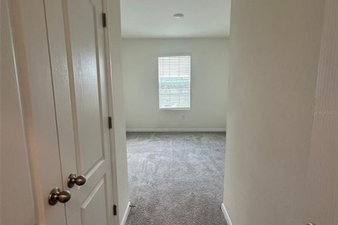 Townhouse in Howey-in-the-Hills, Florida 3 bedrooms, 154.22 sq.m. № 1841800 - photo 20
