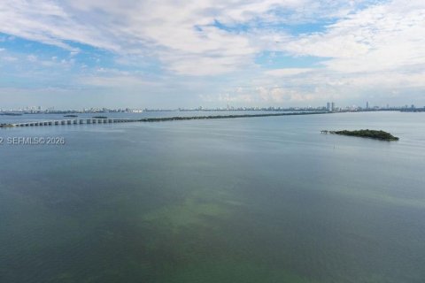 Copropriété à vendre à Miami, Floride: 2 chambres, 107.95 m2 № 2025854 - photo 30