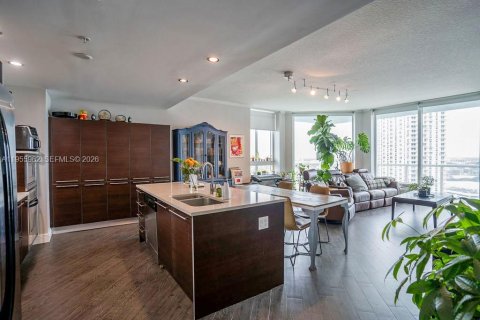 Copropriété à vendre à Miami, Floride: 2 chambres, 107.95 m2 № 2025854 - photo 7