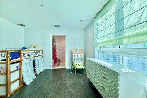 Copropriété à vendre à Miami, Floride: 2 chambres, 107.95 m2 № 2025854 - photo 20