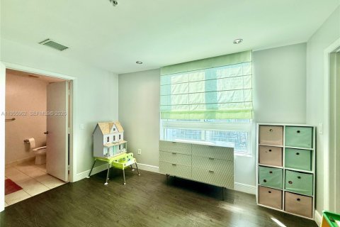 Copropriété à vendre à Miami, Floride: 2 chambres, 107.95 m2 № 2025854 - photo 19