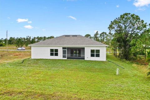 Villa ou maison à vendre à Lehigh Acres, Floride: 3 chambres № 1852112 - photo 4