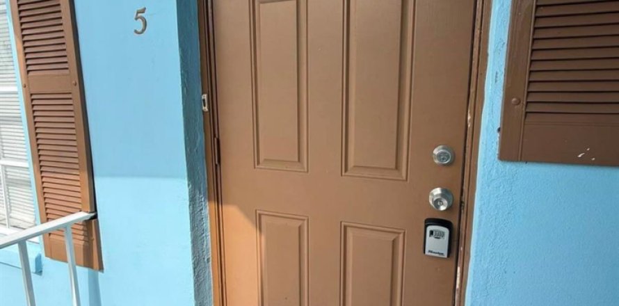 Condo à West Palm Beach, Floride, 1 chambre № 2168985