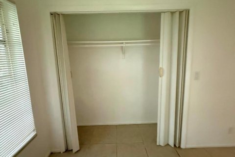 Copropriété à vendre à West Palm Beach, Floride: 1 chambre, 55.74 m2 № 2168985 - photo 16