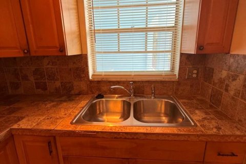 Copropriété à vendre à West Palm Beach, Floride: 1 chambre, 55.74 m2 № 2168985 - photo 13