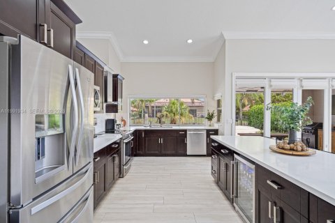 Купить виллу или дом в Корал-Спрингс, Флорида 4 спальни, 288.09м2, № 2052704 - фото 17