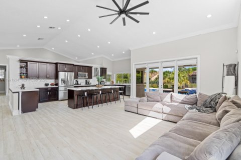 Купить виллу или дом в Корал-Спрингс, Флорида 4 спальни, 288.09м2, № 2052704 - фото 14