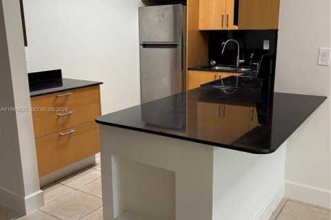Condominio en alquiler en North Miami, Florida, 1 dormitorio, 62.52 m2 № 2023479 - foto 4