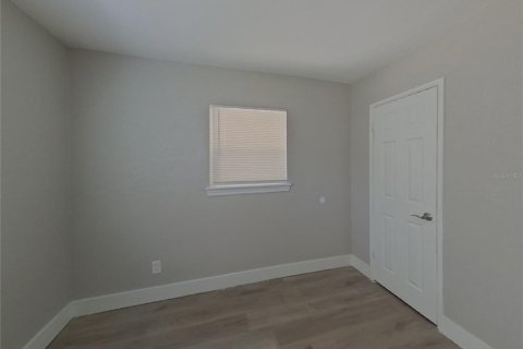 Снять в аренду виллу или дом в Тампа, Флорида 1 комната, 152.36м2, № 1911908 - фото 8