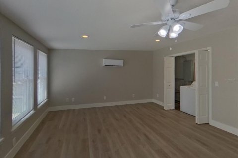 Снять в аренду виллу или дом в Тампа, Флорида 1 комната, 152.36м2, № 1911908 - фото 12