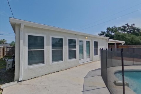 Снять в аренду виллу или дом в Тампа, Флорида 1 комната, 152.36м2, № 1911908 - фото 15