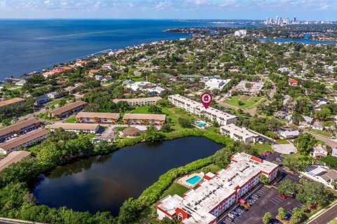 Copropriété à louer à Saint Petersburg, Floride: 2 chambres, 90.58 m2 № 2383717 - photo 4