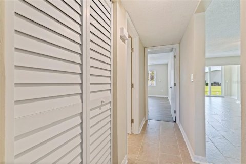 Copropriété à louer à Saint Petersburg, Floride: 2 chambres, 90.58 m2 № 2383717 - photo 17