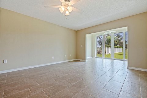 Copropriété à louer à Saint Petersburg, Floride: 2 chambres, 90.58 m2 № 2383717 - photo 9