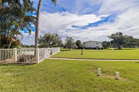 Copropriété à louer à Saint Petersburg, Floride: 2 chambres, 90.58 m2 № 2383717 - photo 26