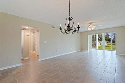 Copropriété à louer à Saint Petersburg, Floride: 2 chambres, 90.58 m2 № 2383717 - photo 8
