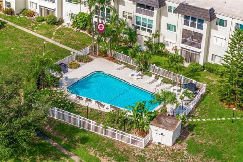 Copropriété à louer à Saint Petersburg, Floride: 2 chambres, 90.58 m2 № 2383717 - photo 5