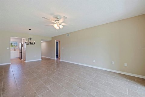 Copropriété à louer à Saint Petersburg, Floride: 2 chambres, 90.58 m2 № 2383717 - photo 14