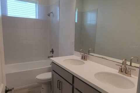 Casa en alquiler en Kissimmee, Florida, 3 dormitorios, 168.06 m2 № 1808845 - foto 16