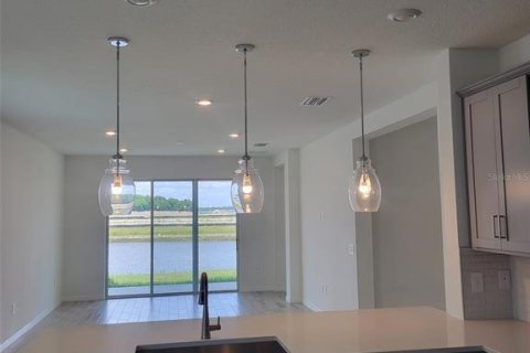 Casa en alquiler en Kissimmee, Florida, 3 dormitorios, 168.06 m2 № 1808845 - foto 19