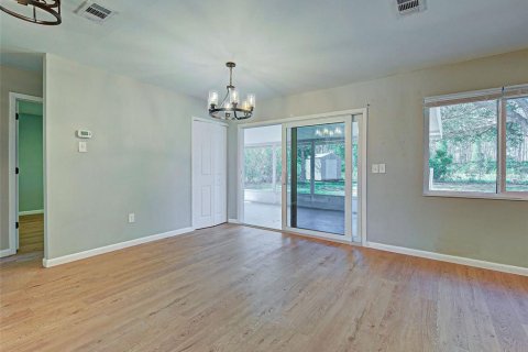 House in North Port, Florida 2 bedrooms, 84.73 sq.m. № 2157042 - photo 5