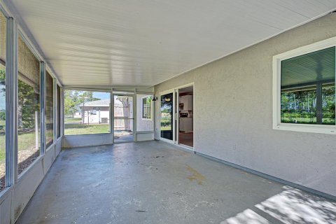House in North Port, Florida 2 bedrooms, 84.73 sq.m. № 2157042 - photo 23