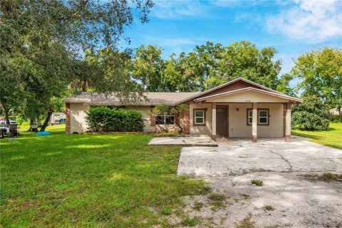 House in Sanford, Florida 3 bedrooms, 150.32 sq.m. № 2393409