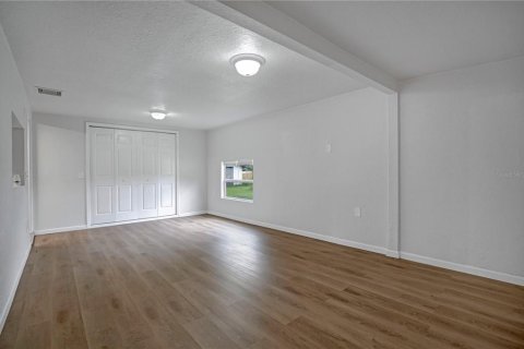 House in Sanford, Florida 3 bedrooms, 150.32 sq.m. № 2393409 - photo 10