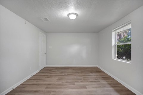 House in Sanford, Florida 3 bedrooms, 150.32 sq.m. № 2393409 - photo 16